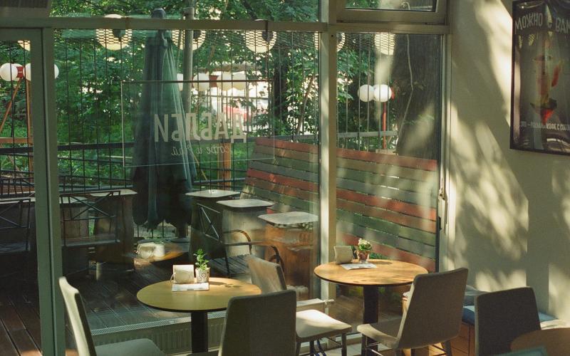 Restaurant inside